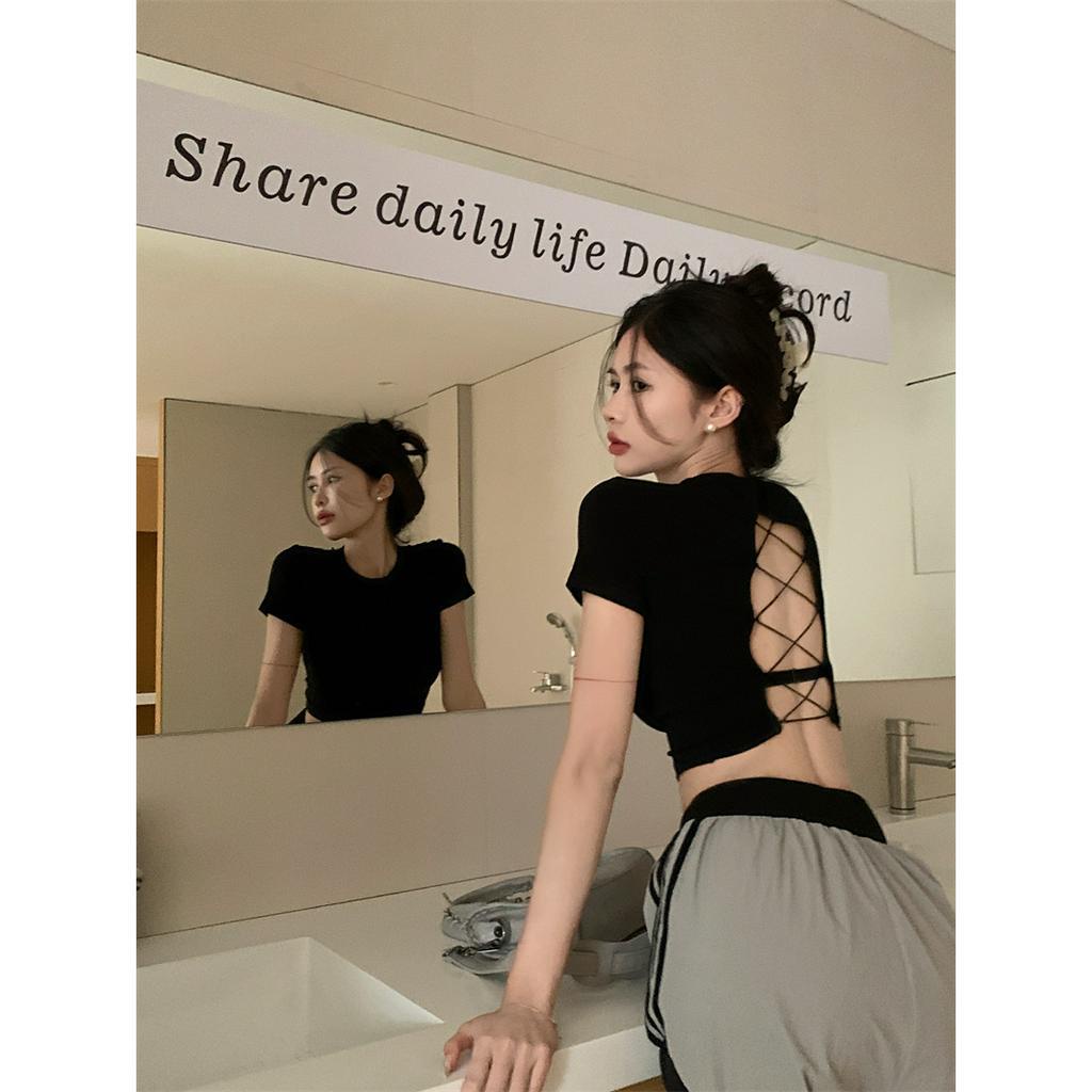 Áo Thun Tay Ngắn Cổ Chữ V Dây Đan Chéo Sau Lưng  tao bao