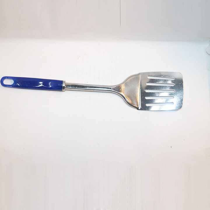 Muôi xẻng xào ốp cán nhựa thủng