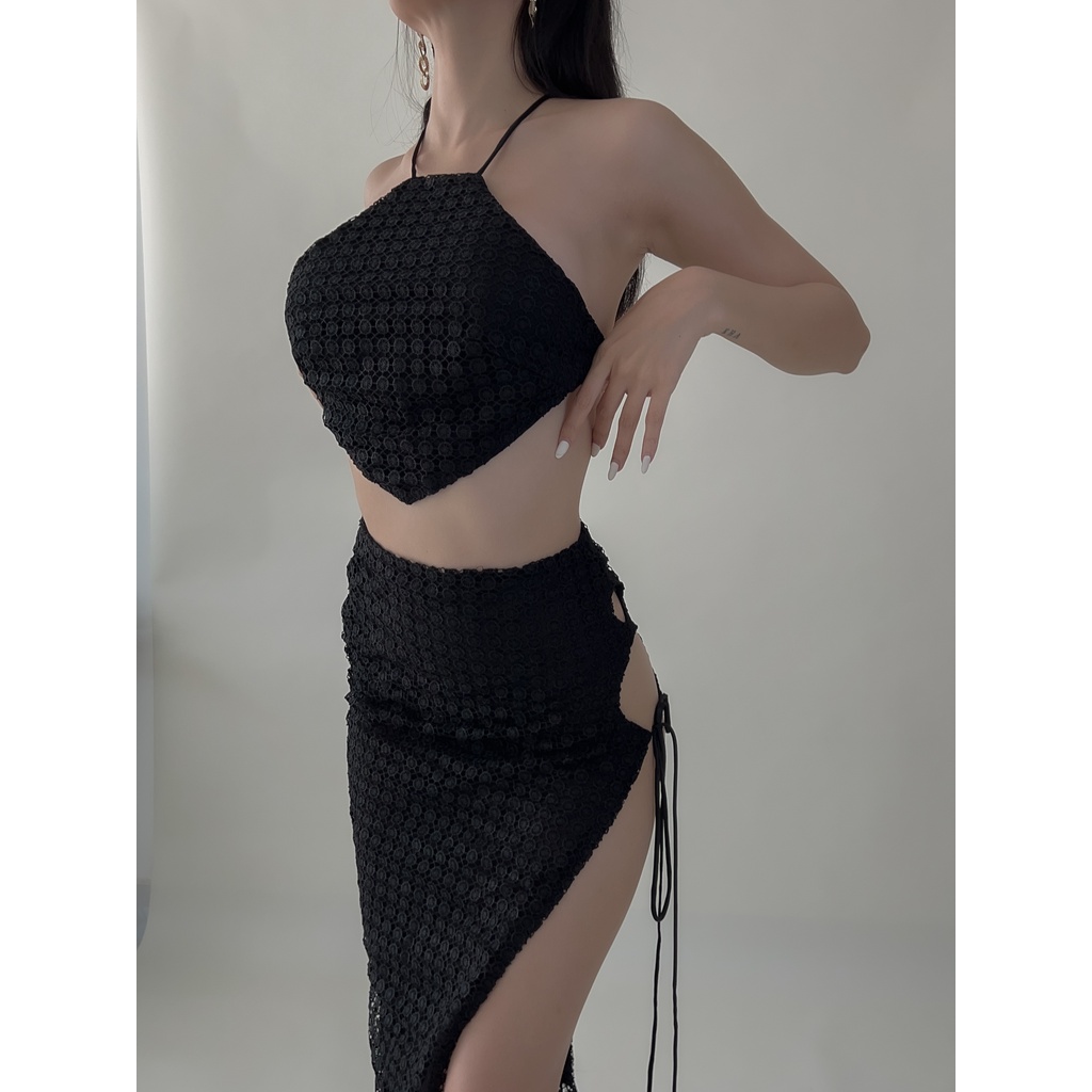 Áo yếm kèm chân váy chất liệu len lưới có hoạ tiết tròn lót vải cotton mềm