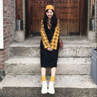 Set sơ mi kẻ + yếm dài