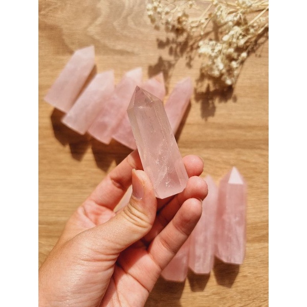 Trụ đá thach anh Hồng (Rose Quartz ), trụ đá thanh tẩy trong Tarot, Reiki, thiền định, phong thủy