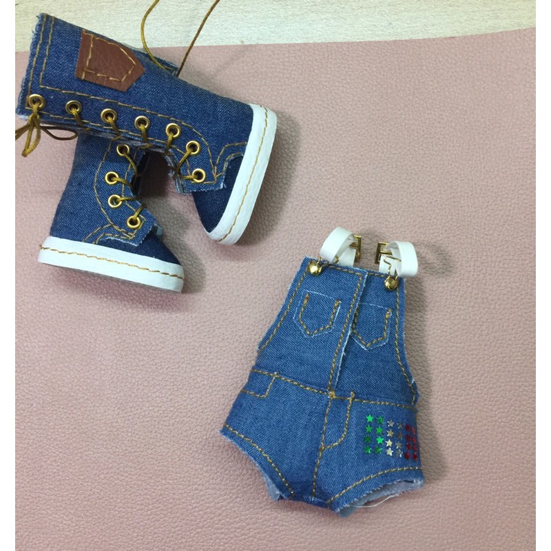 Yếm của b Ngọc
