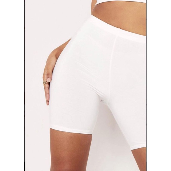 Quần biker trắng f21 aut