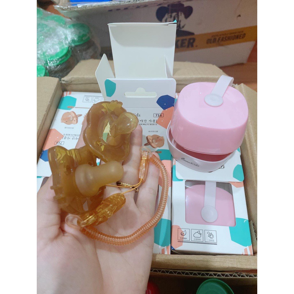 [Tặng dây đeo] Hộp 2 ti giả nano bạc kháng khuẩn Emma Kids ngày và đêm cho bé