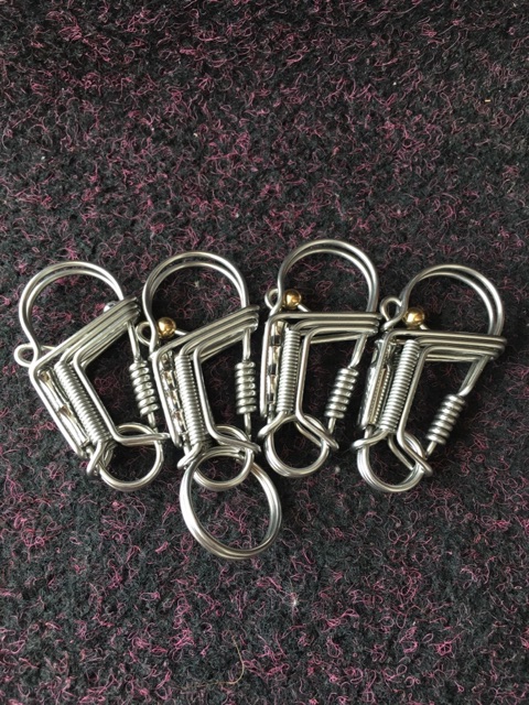 Móc khoá hình đốt trúc