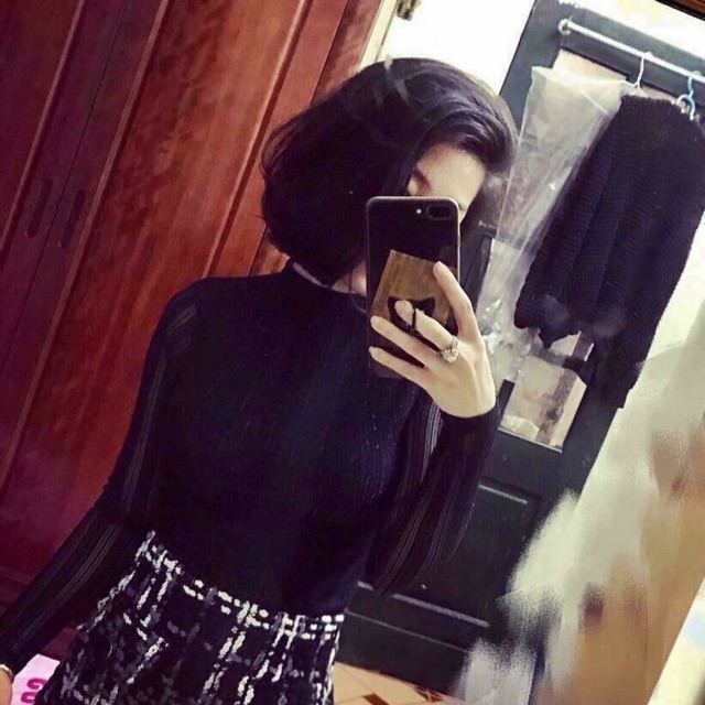 Áo nhũ xước ( còn đỏ đô )