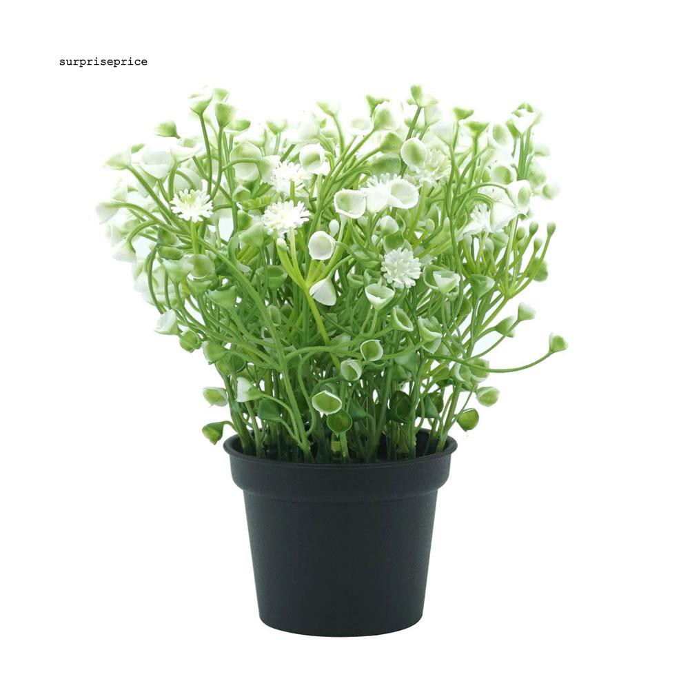 Chậu hoa nhân tạo trang trí khu vườn sinh động