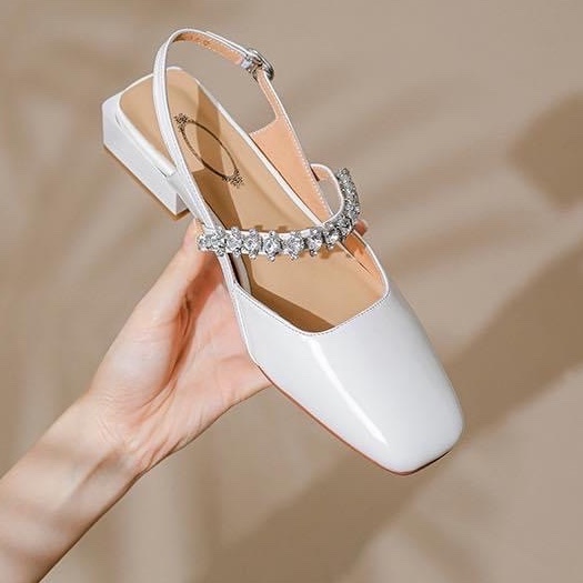 Giày sandal nữ gót vuông 2 phân dải đá