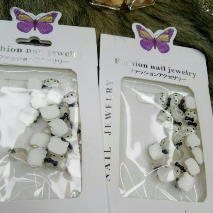 Set charm hình hello kitty siêu xinh