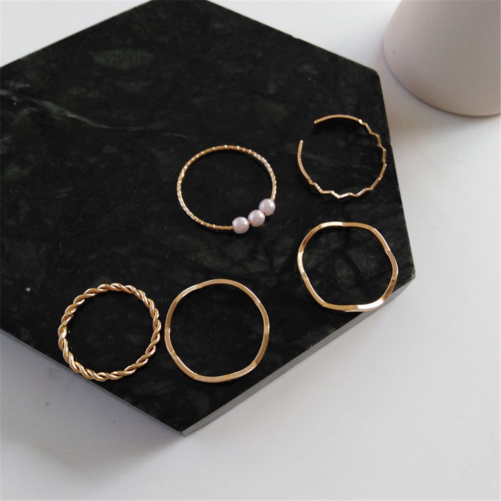 Set 5 nhẫn hợp kim đính hạt châu giả trẻ trung xinh xắn cho nữ