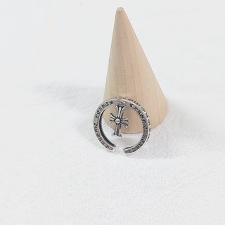 Nhẫn chromeheart charm chữ thập