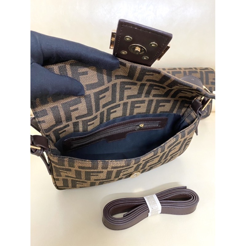 TÚI XÁCH FENDI SIZE 25cm ĐẸP SANG TRỌNG !! | BigBuy360 - bigbuy360.vn
