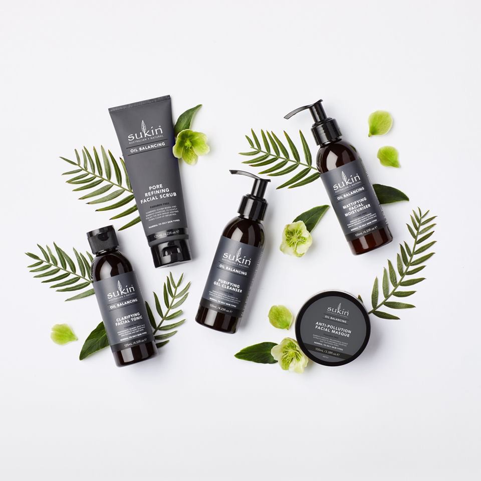 Sukin Mặt Nạ Than Tre Hoạt Tính Kiềm Dầu Ngăn Mụn Charcoal Oil Balancing Anti-Pollution Facial Masque 100ml