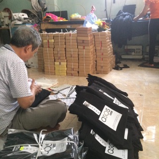 Sỉ quần nâng mông