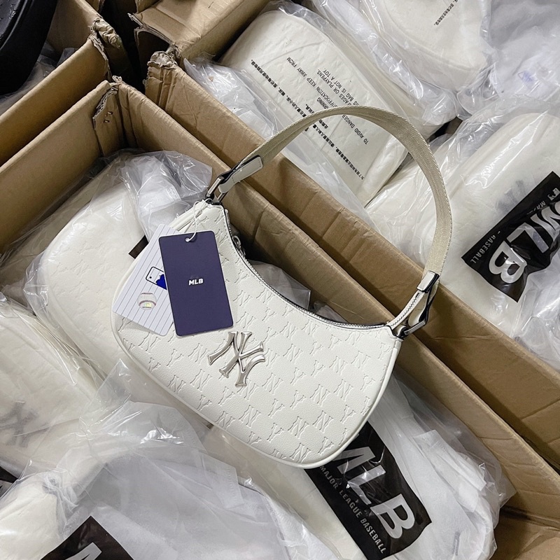 Túi kẹp nách MLB