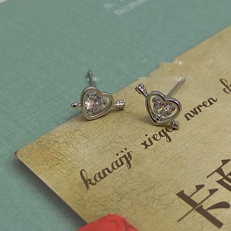Khuyên Tai Hình Trái Tim/Mũi Tên Đính Đá Zircon Mini Cá Tính Cảm Giác Giác Quan Cao Cấp Phụ Kiện