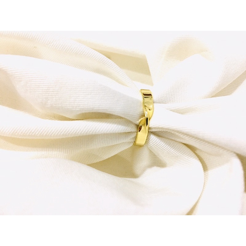 Nhẫn mặt xoáy Eudora