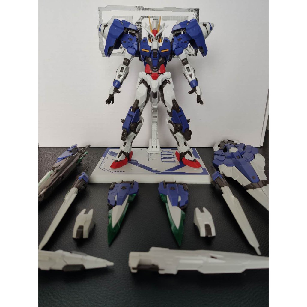Mô hình lắp ráp High Resolution 1/100 Gundam 00 Seven Swords MJH