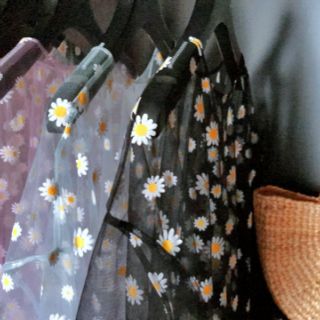 Áo lưới tutu oganza hoa cúc ( daisyoga top)
