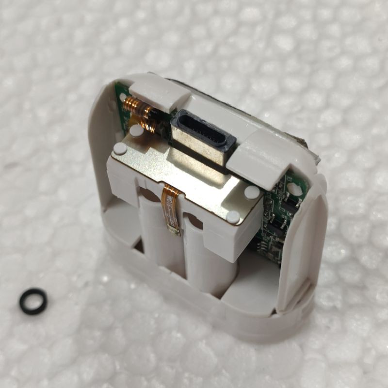 Hộp sạc tai nghe không dây dạng bán thành phẩm | BigBuy360 - bigbuy360.vn