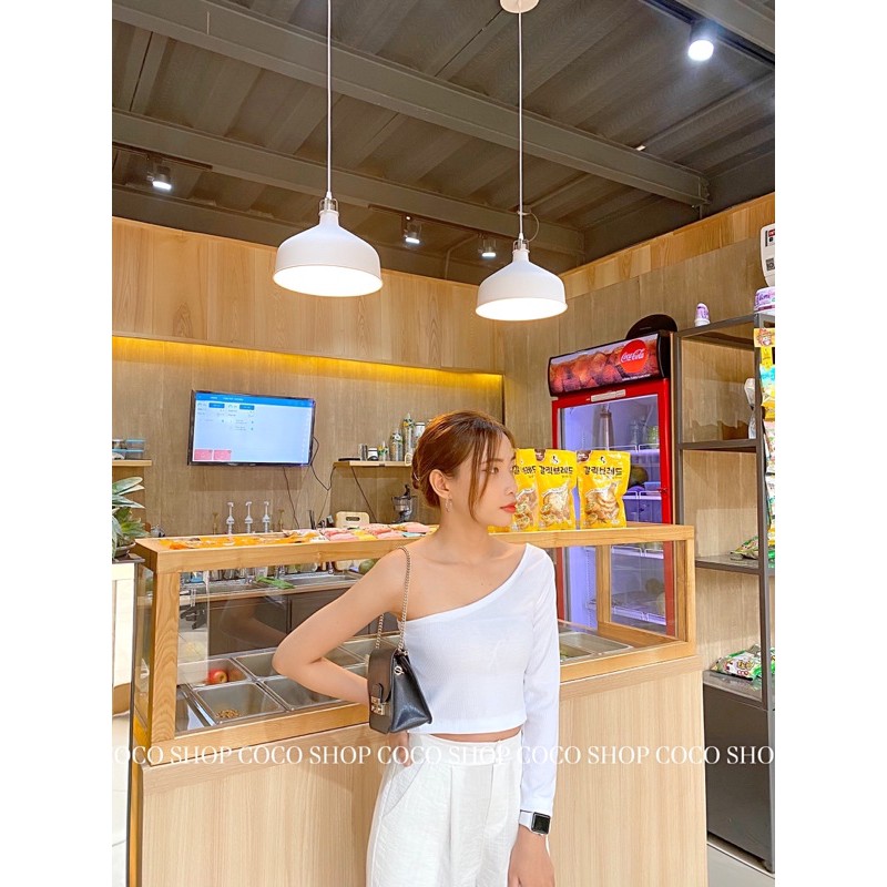 Áo Croptop Lệch Vai Tay Dài 2 Màu (ẢNH THẬT KÈM BẢNG TÊN SHOP) | BigBuy360 - bigbuy360.vn