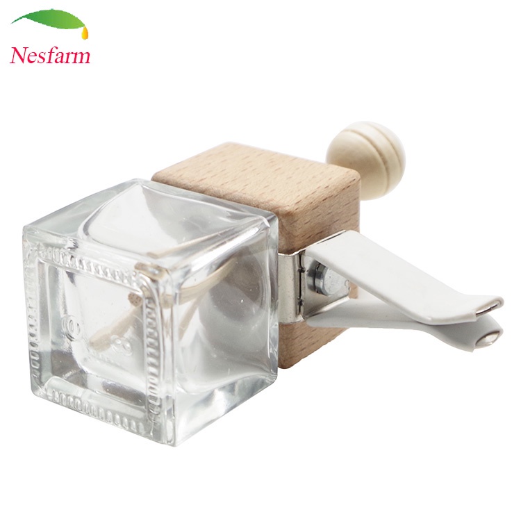 Vỏ lọ cài xe oto tiện dụng hot nhất đựng tinh dầu, nước hoa thơm VL01