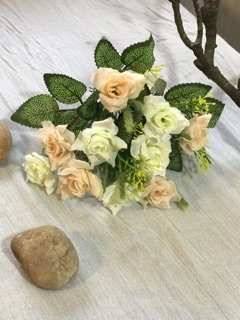 Cụm hồng lụa - cành hoa giả đẹp