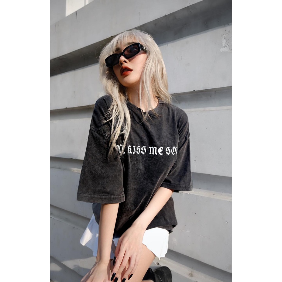 Áo Thun KISS ME Ulzzang Unisex 2 Màu- Áo Phông Nam Nữ Unisex Tay Lỡ 100% Cotton  - OCEAN.CLO