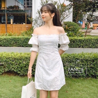 ĐẦM HOA BẸT VAI