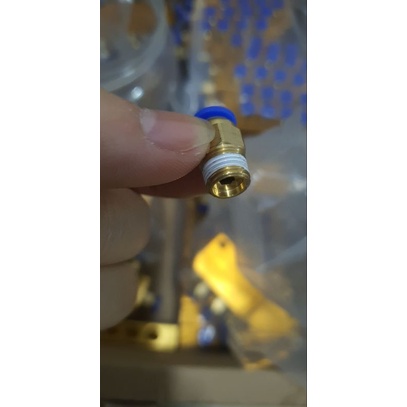 Ốc nối nhanh dùng cho bộ bơm dầu phi 4