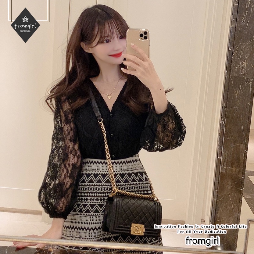 Áo sơ mi voan tay dài cổ chữ V phối ren phong cách Hàn Quốc cho nữ