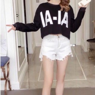 ÁO CROP TOP IA - IA