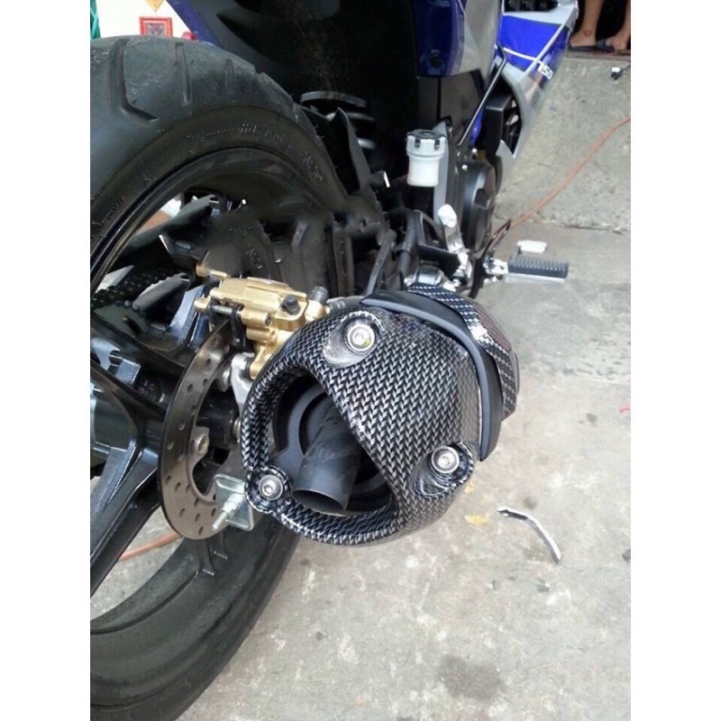 Chụp ốp pô cacbon exciter 150 cực đẹp sịn