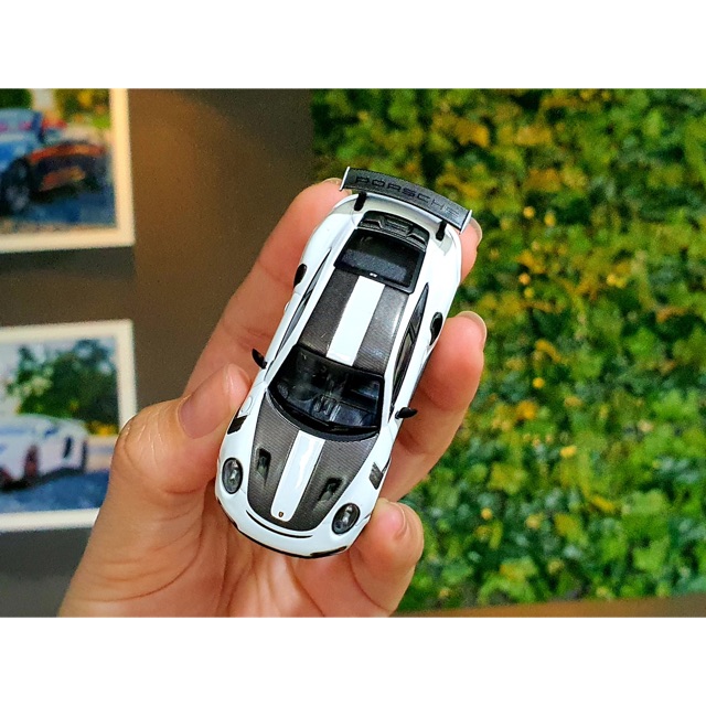 Xe Mô Hình Porsche 911 GT2 RS 1:64 MiniGT ( Trắng )