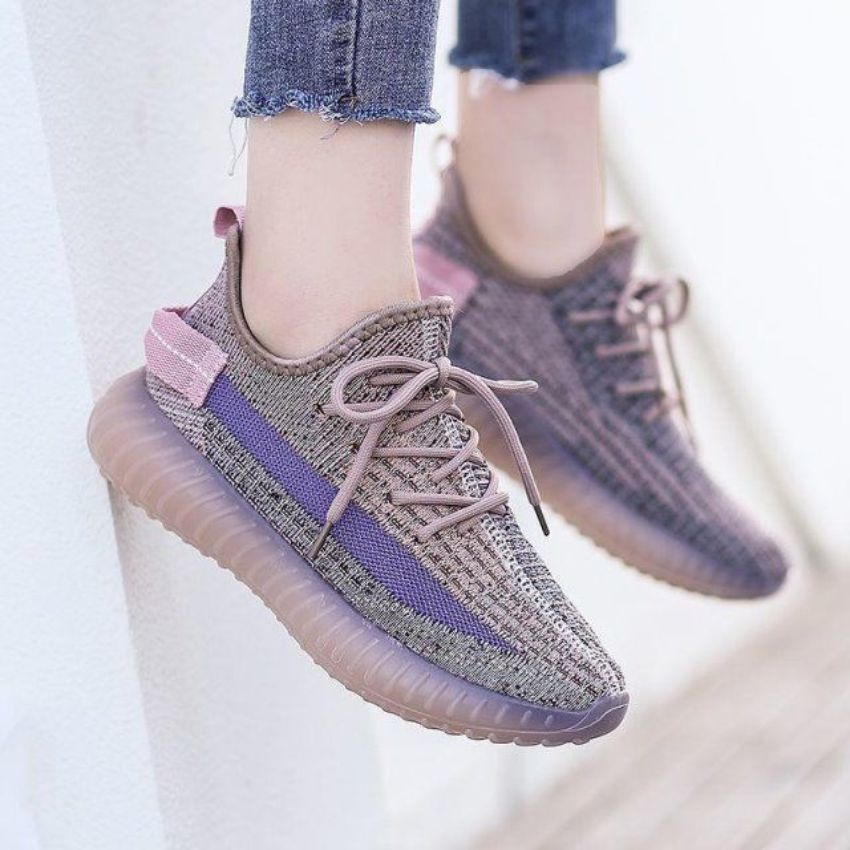 Giày Sneaker Nữ Cột Dây Cổ Vừa Tản Nhiệt Thông Hơi Đế Cao Su Non Êm Chân Kiểu Dáng Năng Động Nhiều Màu Đủ Size GTTN31