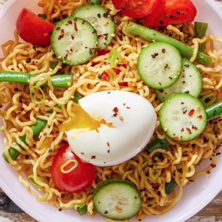 Mì trộn Cung Đình Kool Spaghetti gói 105g (có gói xốt bò bằm)