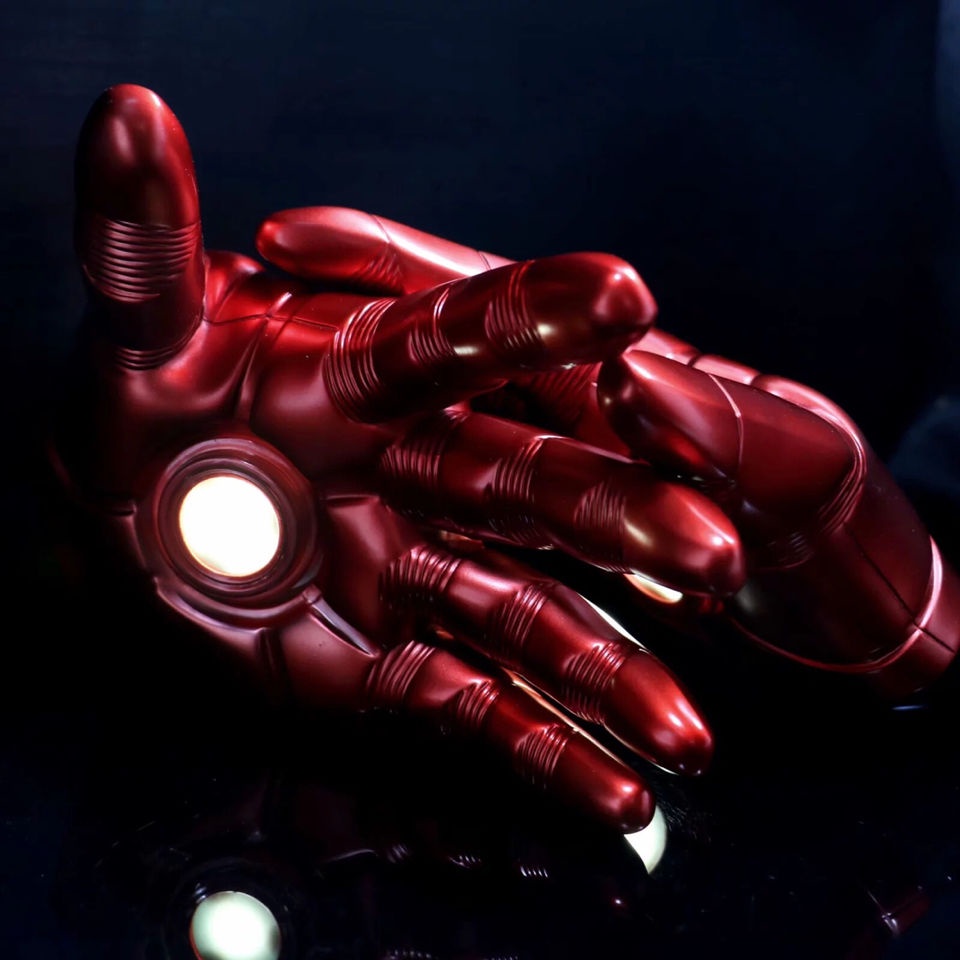 Găng Tay Dạ Quang Người Sắt Avengers 4 +!!
