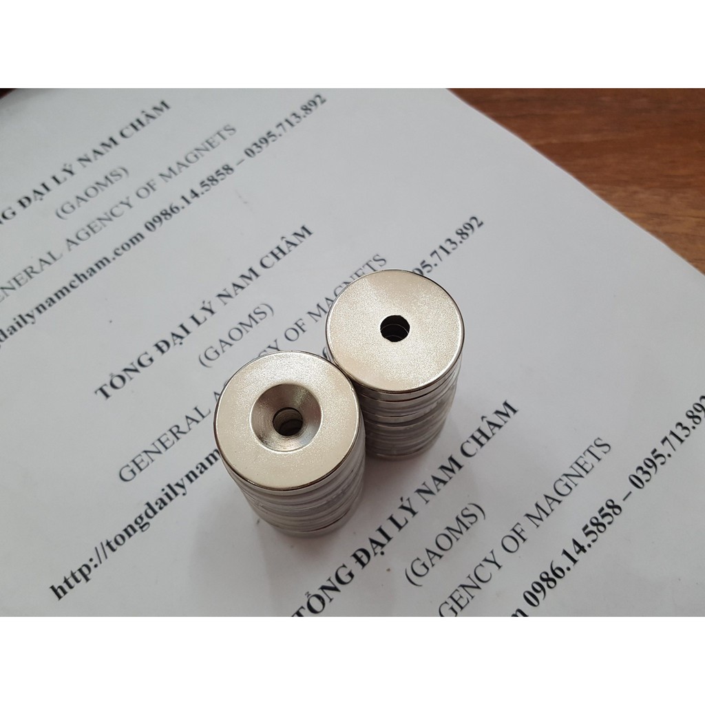 Nam châm viên đất hiếm 30x5 lỗ 6mm, loại nam châm lực hút siêu mạnh có lỗ bắt vít