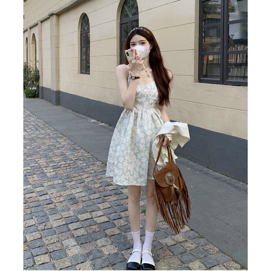 Set đầm 2s hoa xanh kèm áo khoác crop trắng CHIC HOLIC
