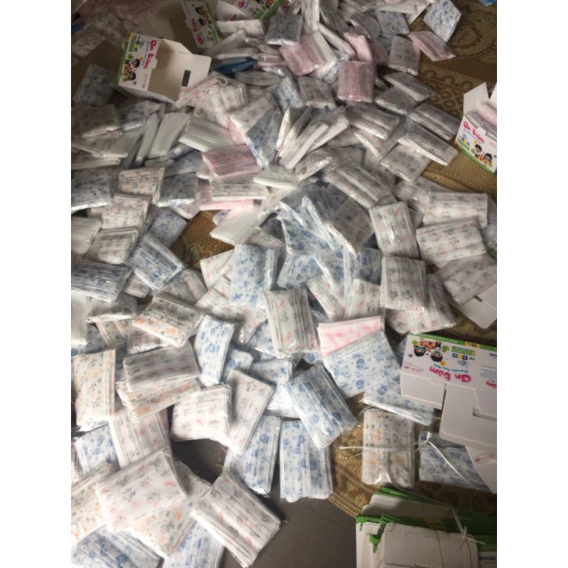 Khẩu trang y tế cho bé 1 hộp 50 cái | BigBuy360 - bigbuy360.vn