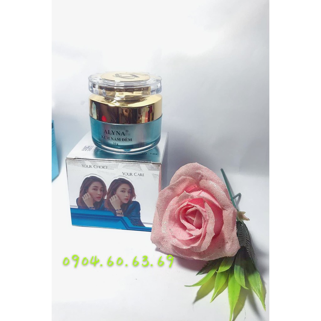 ALYNA KEM NÁM ĐÊM