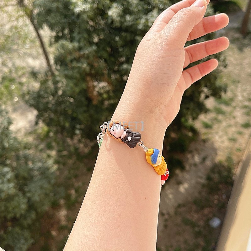 1 Vòng Tay Resin Hình Cô Gái Hoạt Hình 3D DIY