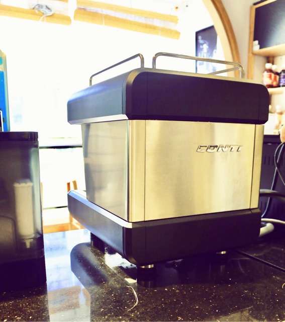 Máy pha cà phê Conti CC100 từ Pháp, dùng thử máy 324 Nguyễn Đình Chiểu F4 Quận 3.