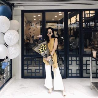 Áo vạt chéo, thắt nơ