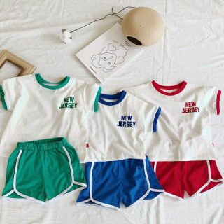 Combo dán tường c Hương