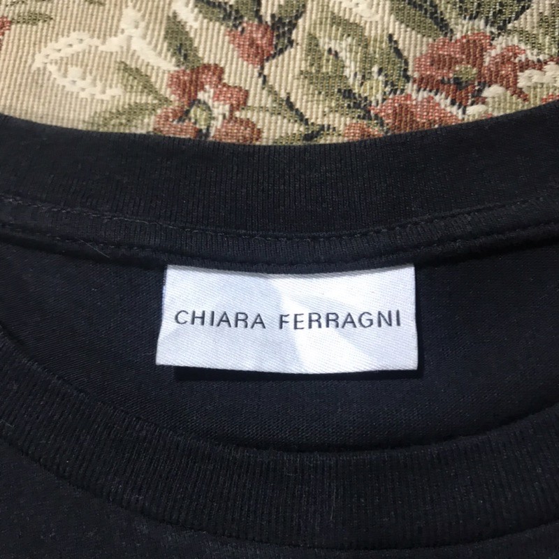 Áo thun ngắn tay hiệu CHIARA FERRAGNI màu đen size L