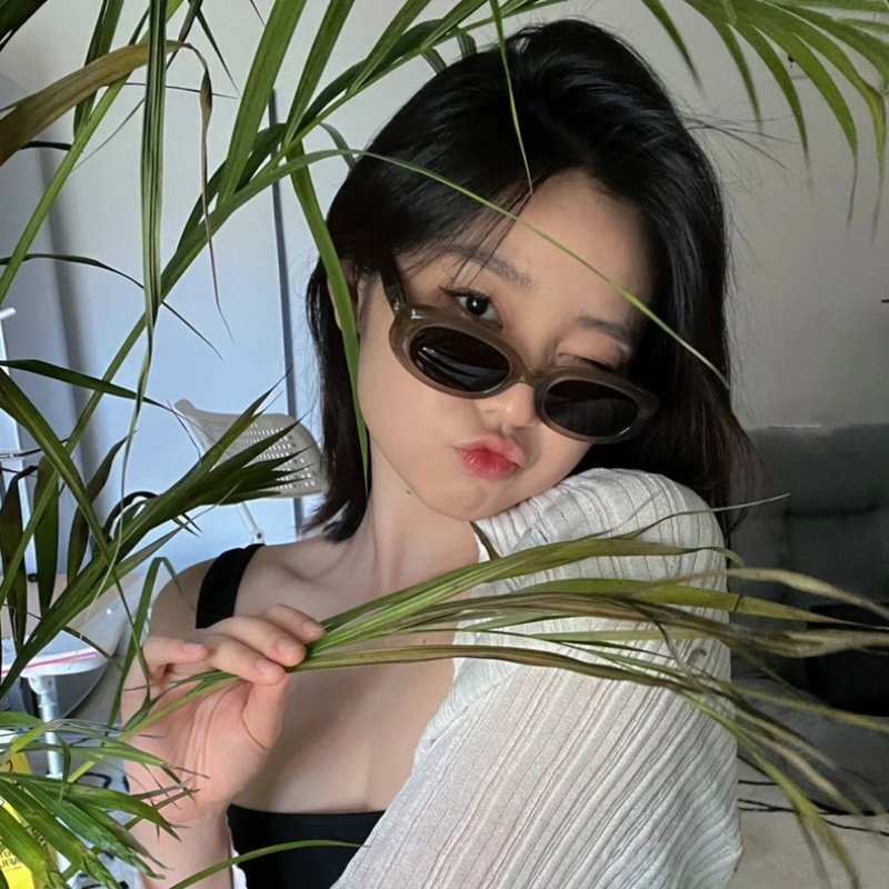 Kính Chống Nắng Gọng Oval Màu Kẹo Trong Suốt Phong Cách Hàn Quốc Hiện Đại