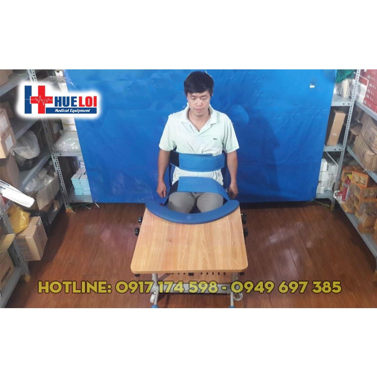 Ghế tập đứng cho trẻ bại não và người tai biến mạch máu não