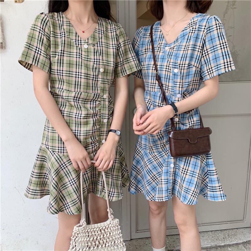 Đầm Đuôi Cá Tay Ngắn Cổ Chữ V Ôm Eo Họa Tiết Sọc Caro Phong Cách Vintage Hàn Quốc