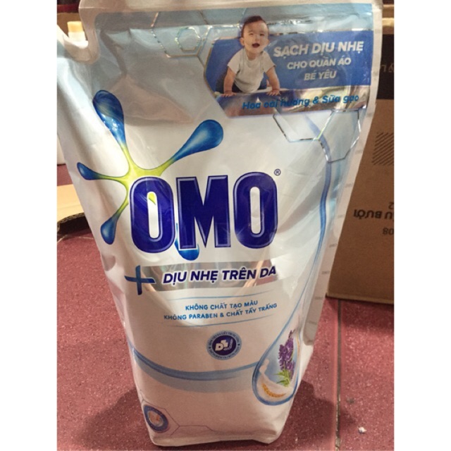 Túi nước giặt Omo Matic cửa trên dịu nhẹ trên da 2.3kg mẫu mới